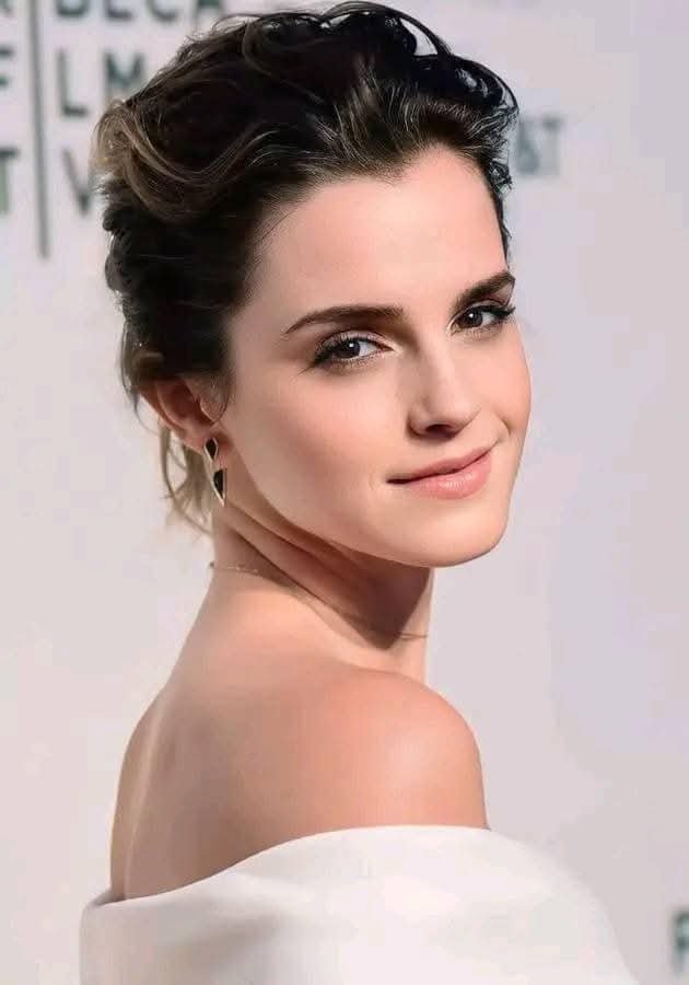 3zrUh64e Emma Watson 04.jpg